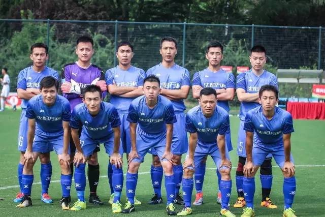 美国男篮大胜塞尔维亚 库里24分约基奇16+11